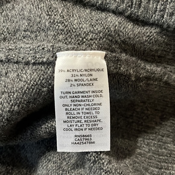 Halogen sequined sweater, size large, NWT - Picture 14 of 15